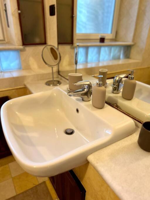 Porta Genova Suite Modern House Милано Екстериор снимка